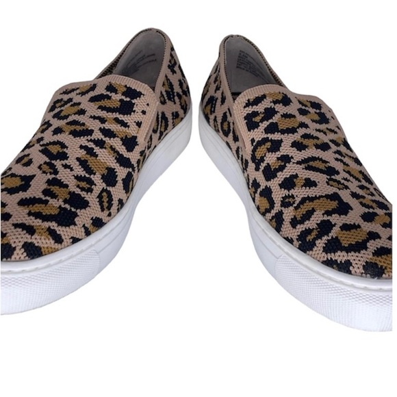 Steven By Steve Madden Kelsea Sneaker - Picture 6 of 8